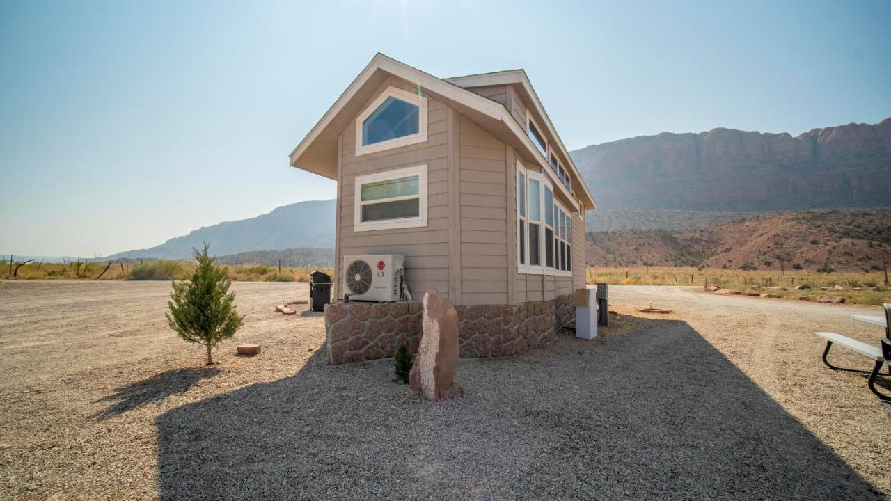 Funstays Glamping Tiny House W Large Loft Site 8 Moab Eksteriør billede